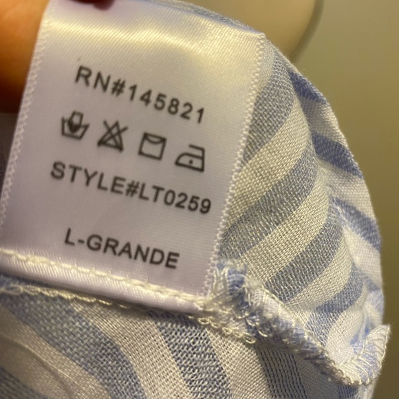 Listicle Blue & White Striped cold shoulder top - Picture 6 of 8